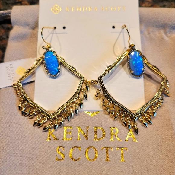 💖NWT Custom💖 KENDRA SCOTT🌟Gold Boho Ocean Blue Opal Fringe Drop Earrings - Picture 6 of 8